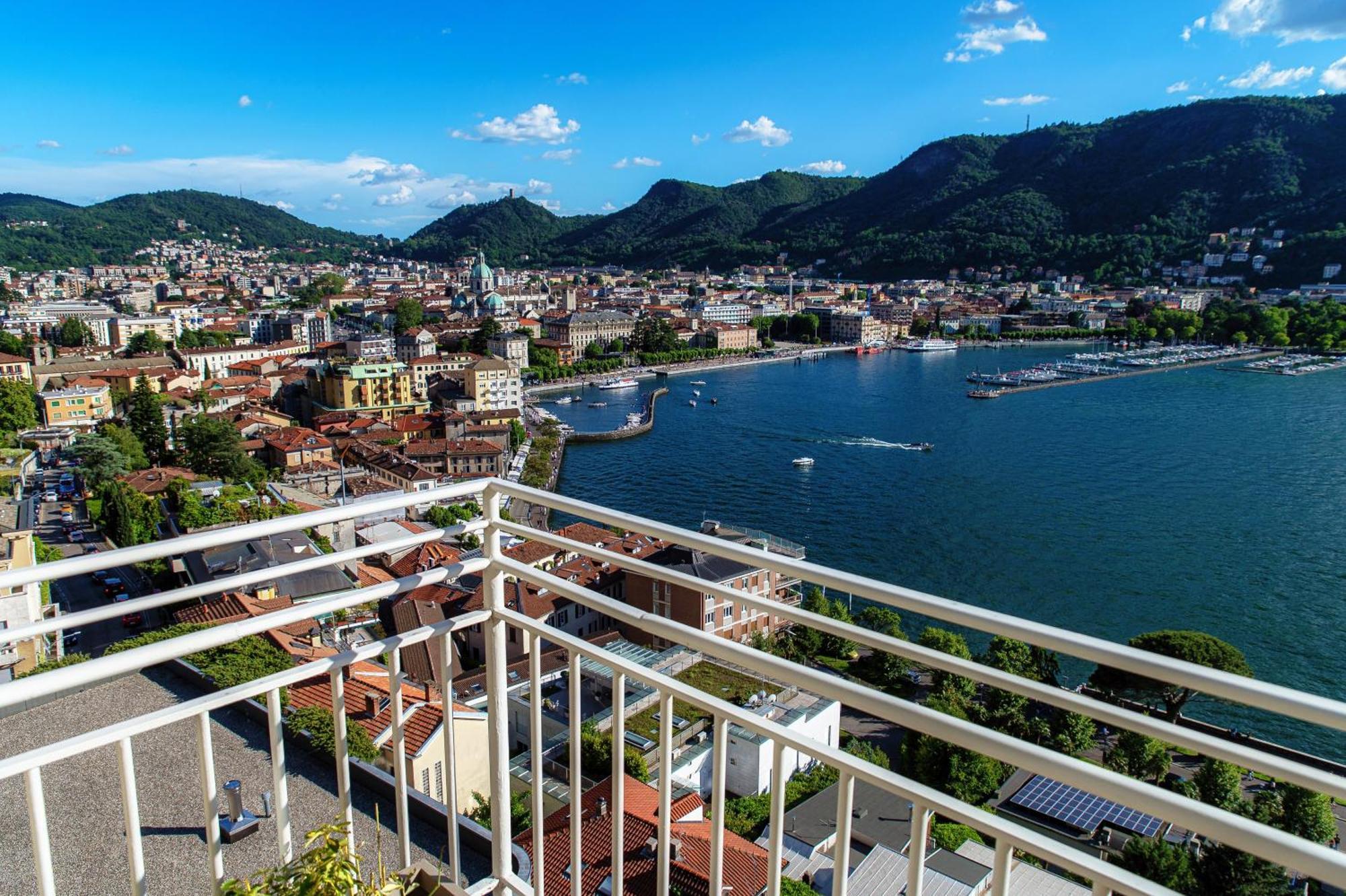 150 Steps To Heaven - By Myhomeincomo Como Bagian luar foto